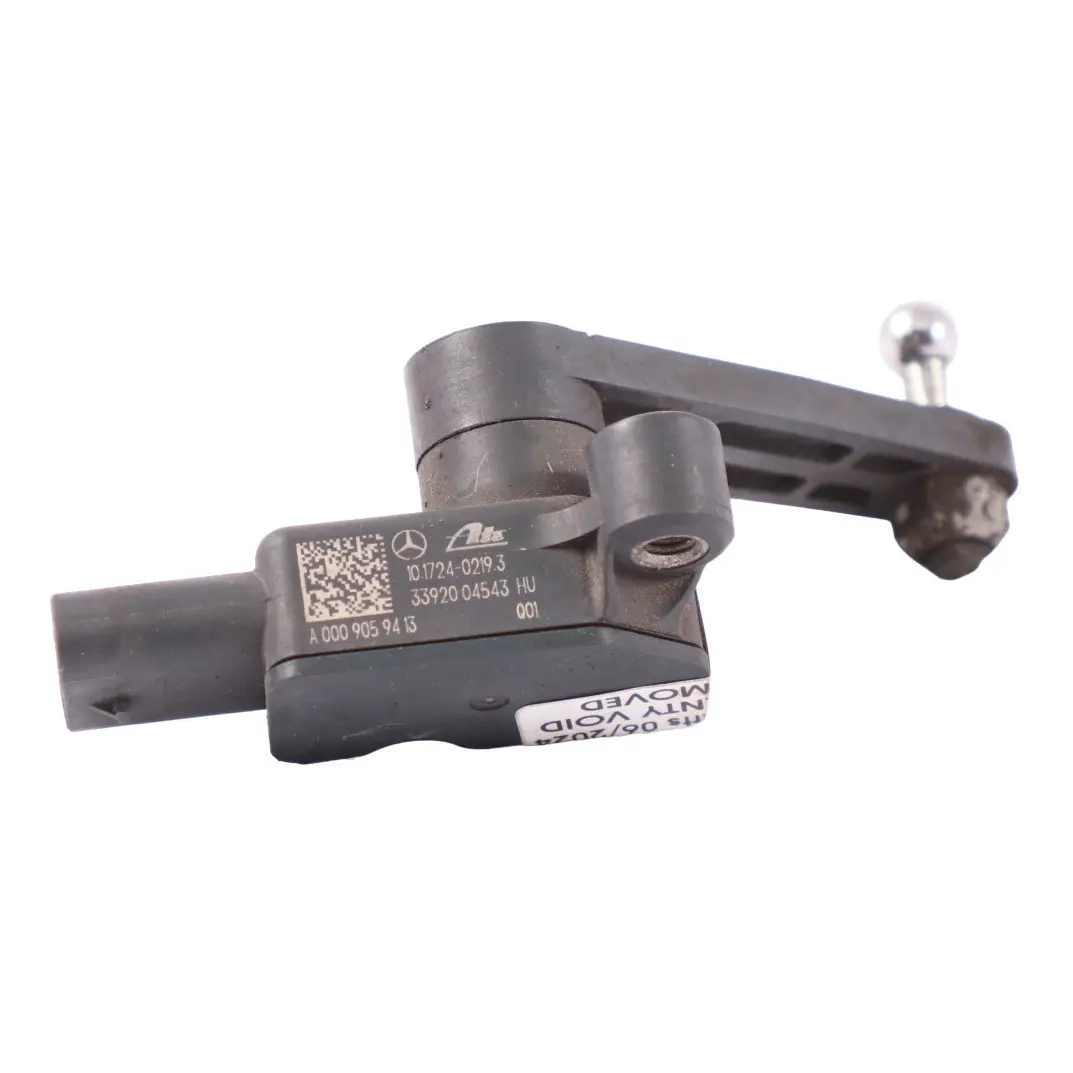 Capteur de niveau de phares Essieu avant pour Mercedes C118 W177 W247 à propos du numéro de pièce A0009059413 Mercedes C118 W177 W247 Capteur de niveau de phares Essieu avant - SKU A0009059413-2 - Numéro de pièce A0009059413