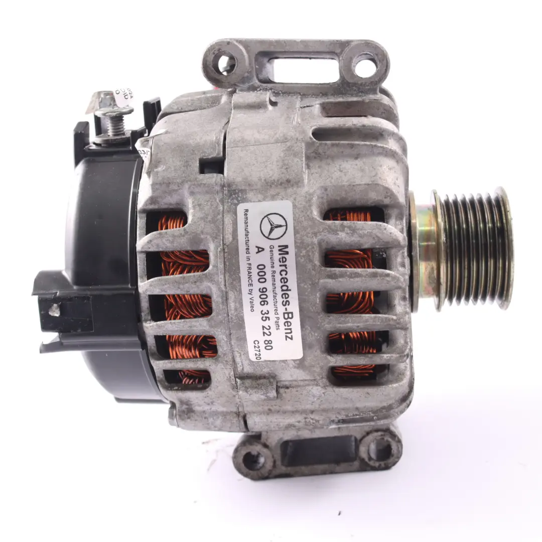 Alternator Silnika 220A Valeo do Mercedes W212 o numerze A0009063522 Mercedes W212 Alternator Silnika 220A Valeo - SKU A0009063522 - Numer Części A0009063522