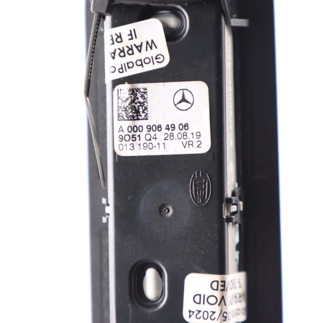 Mercedes W177 Eclairage Intérieur Lampe Poignée Main Arrière Gauche Noir - SKU A0009064906 - Numéro de pièce A0009064906
