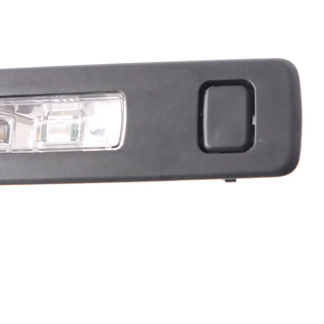 Luce interna Lampada maniglia posteriore sinistra Nero per Mercedes W177 con numero di parte A0009064906 Mercedes W177 Luce interna Lampada maniglia posteriore sinistra Nero - SKU A0009064906 - Numero di parte A0009064906