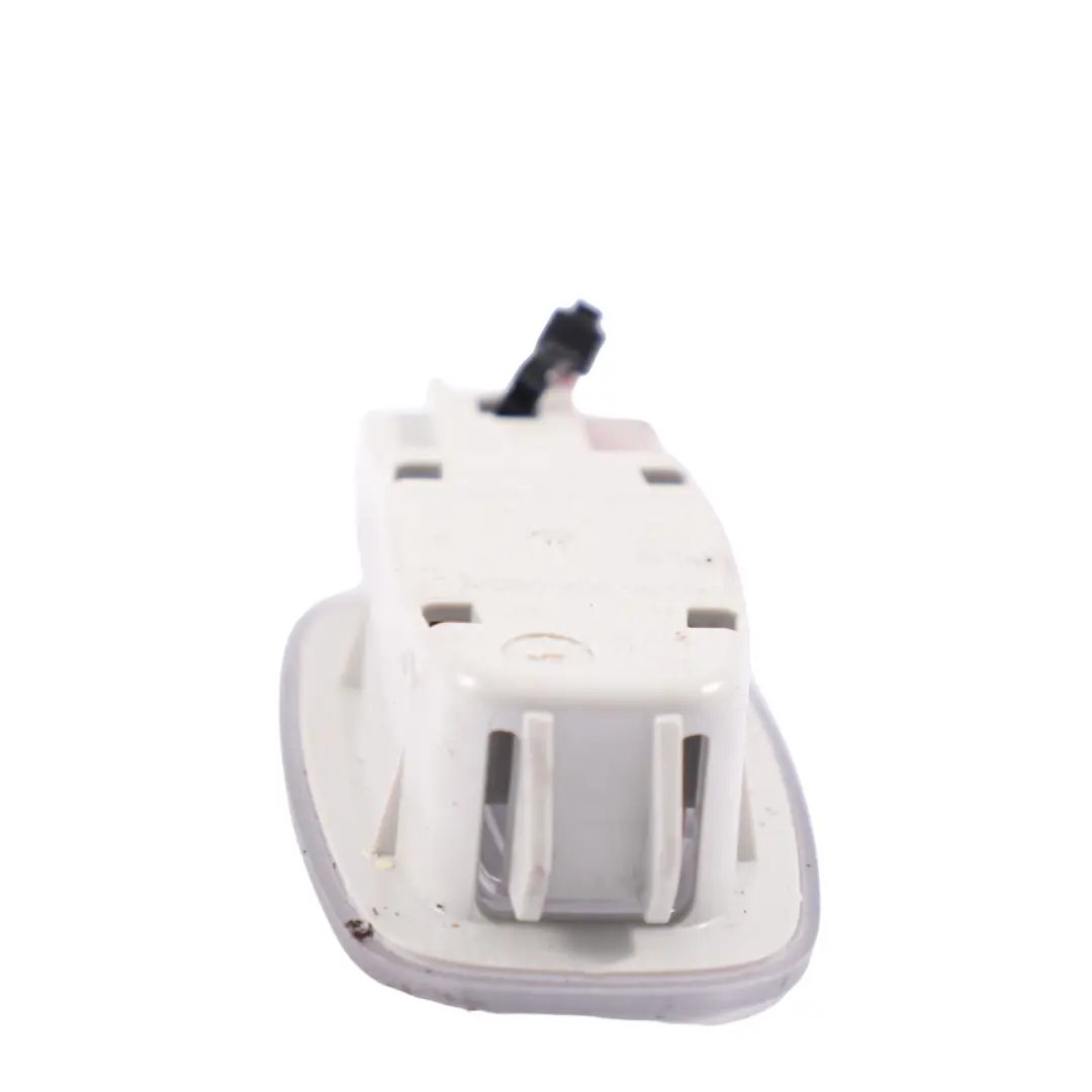 Osłona Lampka Oświetlenie Drzwi do Mercedes C118 o numerze A0009065609 Mercedes C118 Osłona Lampka Oświetlenie Drzwi - SKU A0009065609 - Numer Części A0009065609