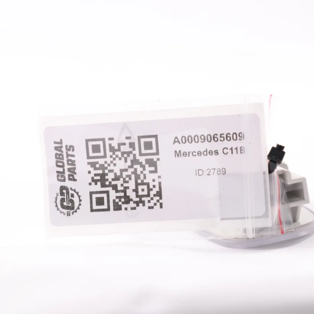 Carte de porte Lampe d'éclairage intérieur pour Mercedes C118 à propos du numéro de pièce A0009065609 Mercedes C118 Carte de porte Lampe d'éclairage intérieur - SKU A0009065609 - Numéro de pièce A0009065609