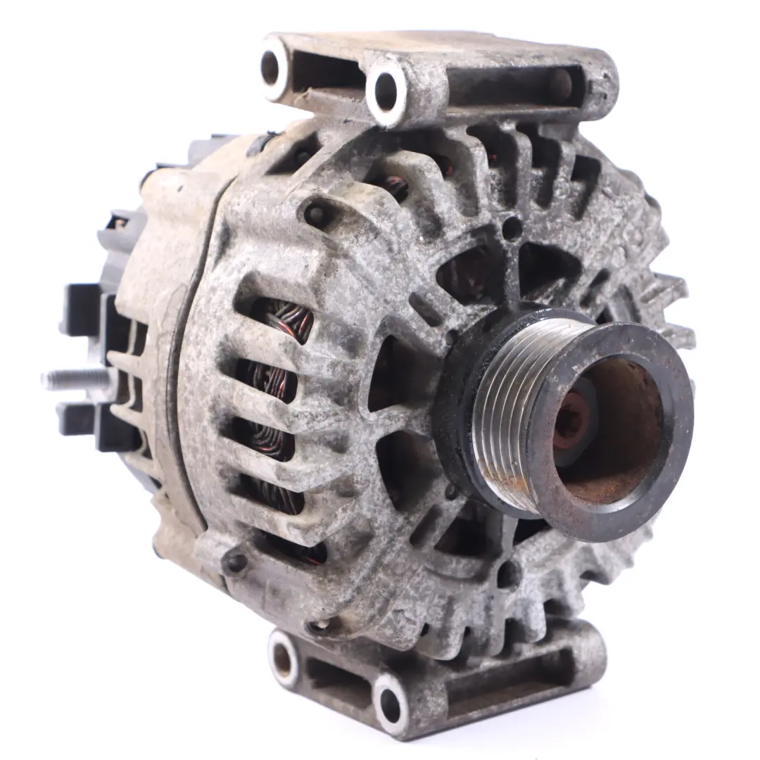 Mercedes W204 W212 Diesel OM651 Alternator Valeo 180A - SKU A0009067900 - Numer Części A0009067900