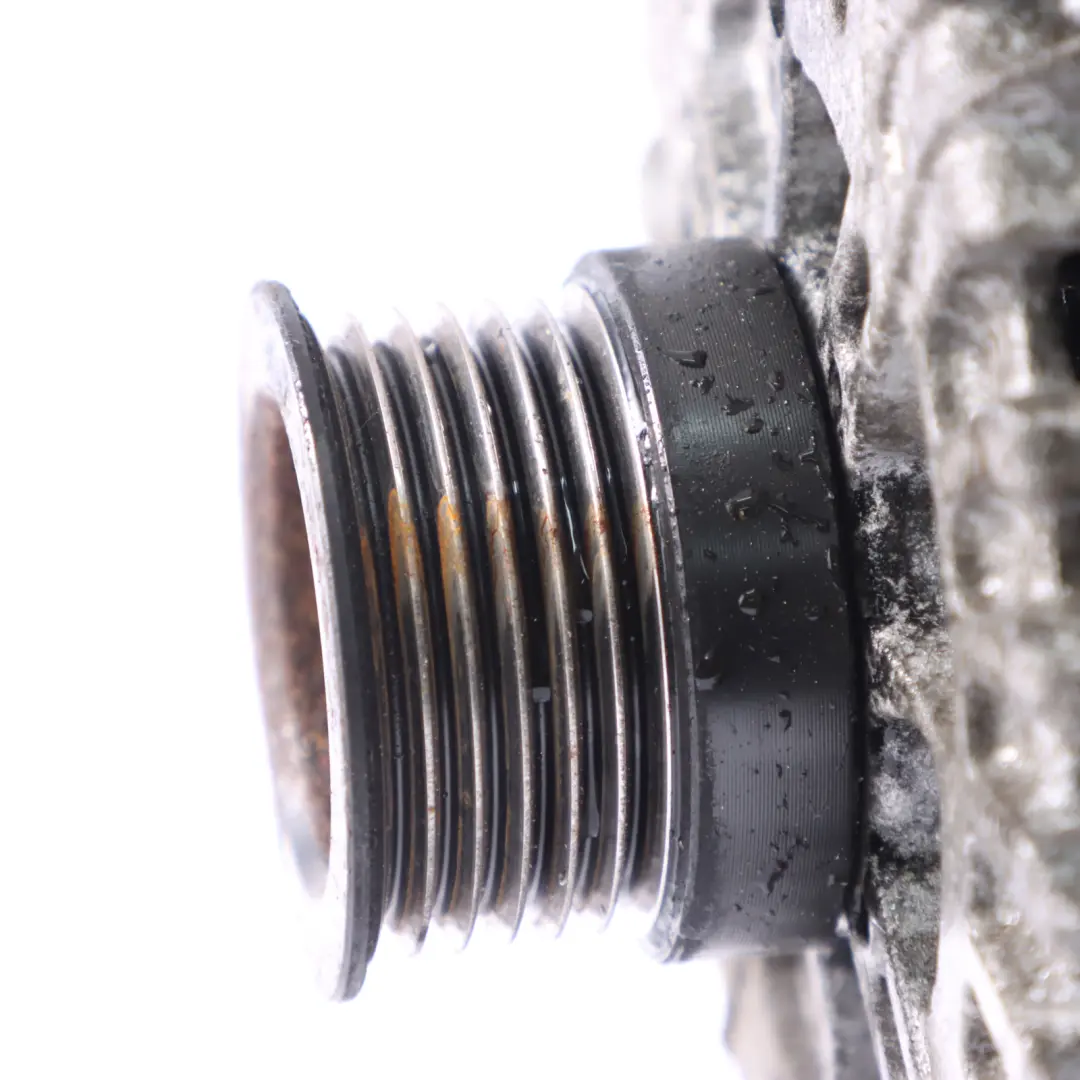  Alternateur Mercedes W204 W212 Moteur Diesel OM651 Valeo 180A - SKU A0009067900 - Numéro de pièce A0009067900