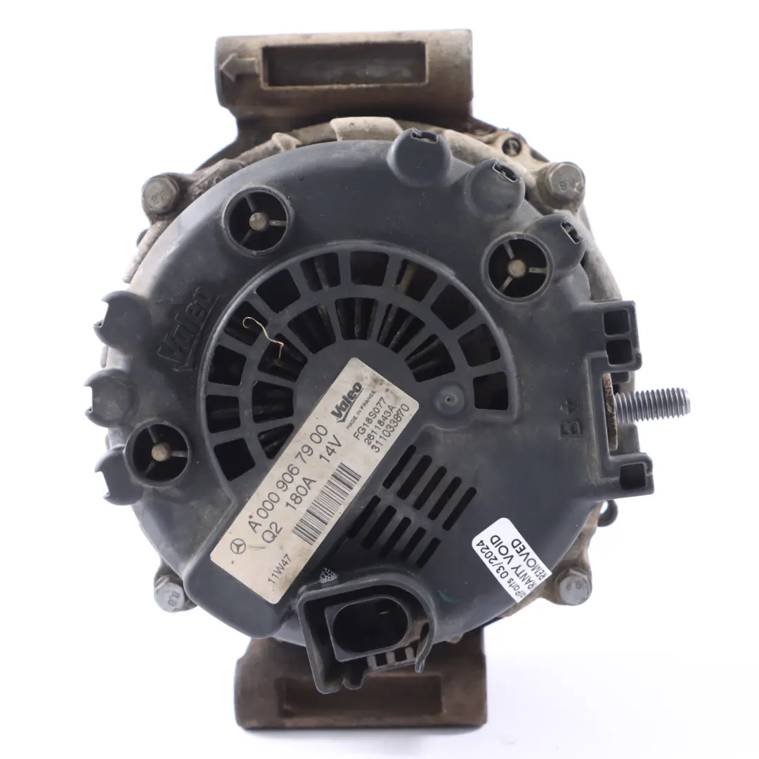 Mercedes W204 W212 Diesel OM651 Alternator Valeo 180A - SKU A0009067900 - Numer Części A0009067900