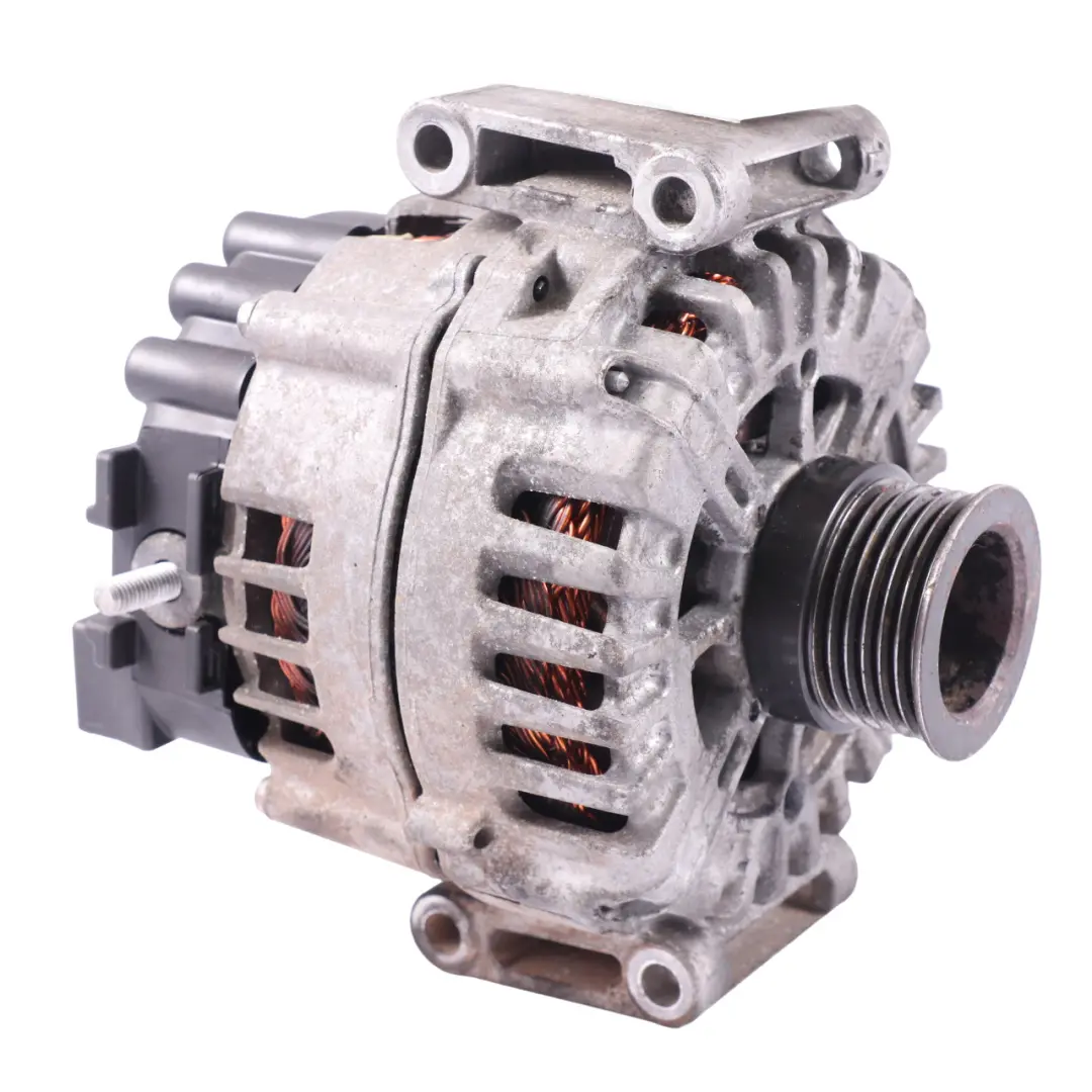  Alternator Mercedes Vito W447 Engine Generator 200A Valeo - SKU A0009068504 - Part number A0009068504