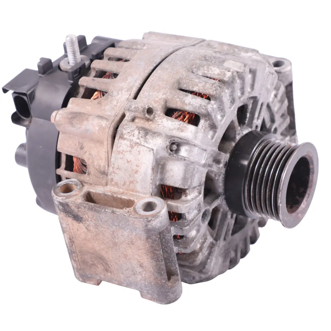  Alternador Mercedes Vito W447 Motor Generador 200A Valeo - SKU A0009068504 - Número de pieza A0009068504