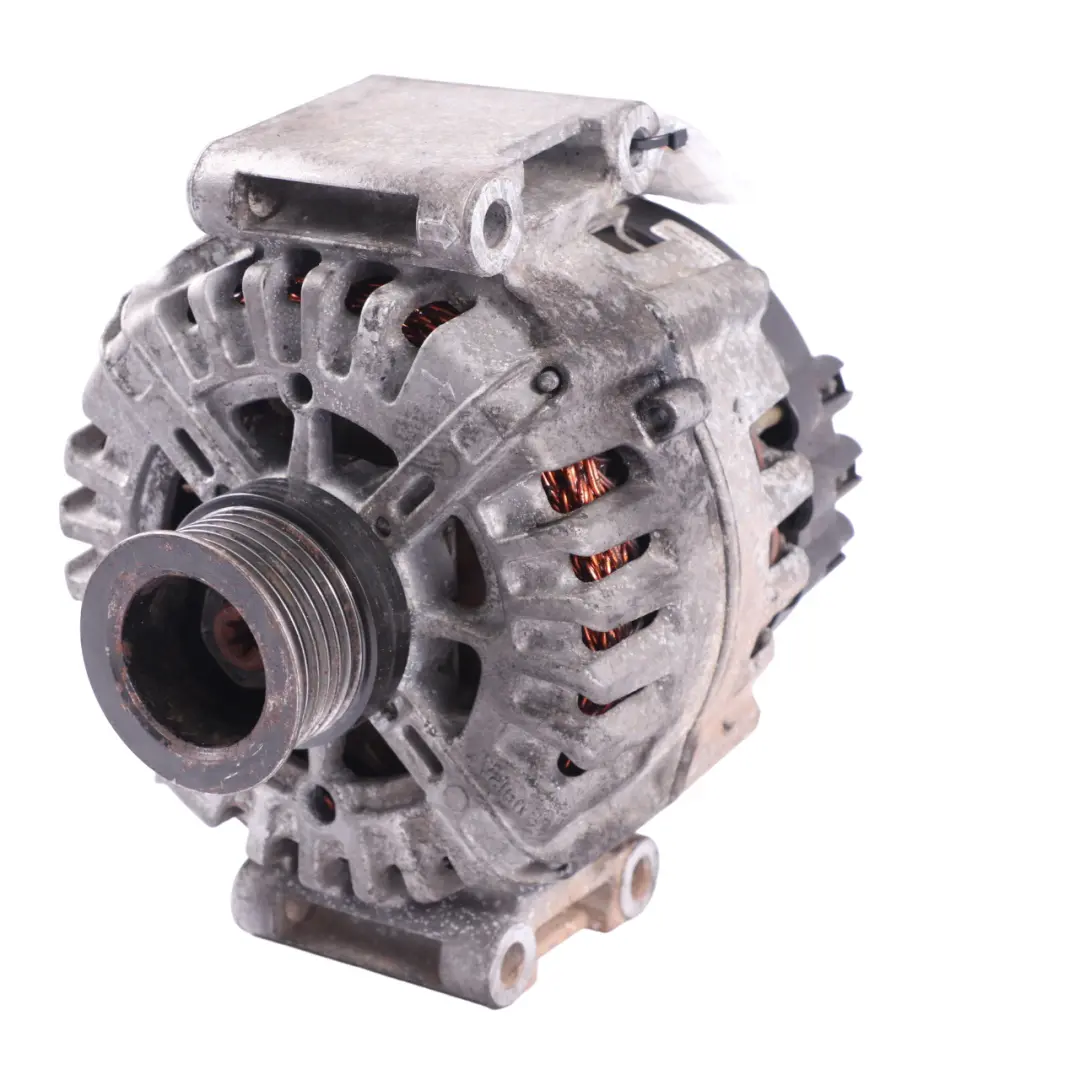  Alternador Mercedes Vito W447 Motor Generador 200A Valeo - SKU A0009068504 - Número de pieza A0009068504