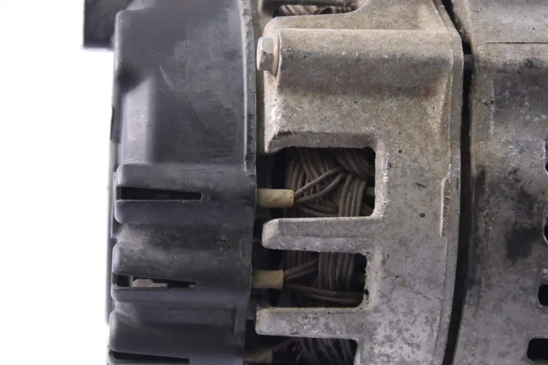Mercedes Sprinter W906 Vito W636 W639 Alternator 180A Valeo - SKU A0009068802-2 - Numer Części A0009068802