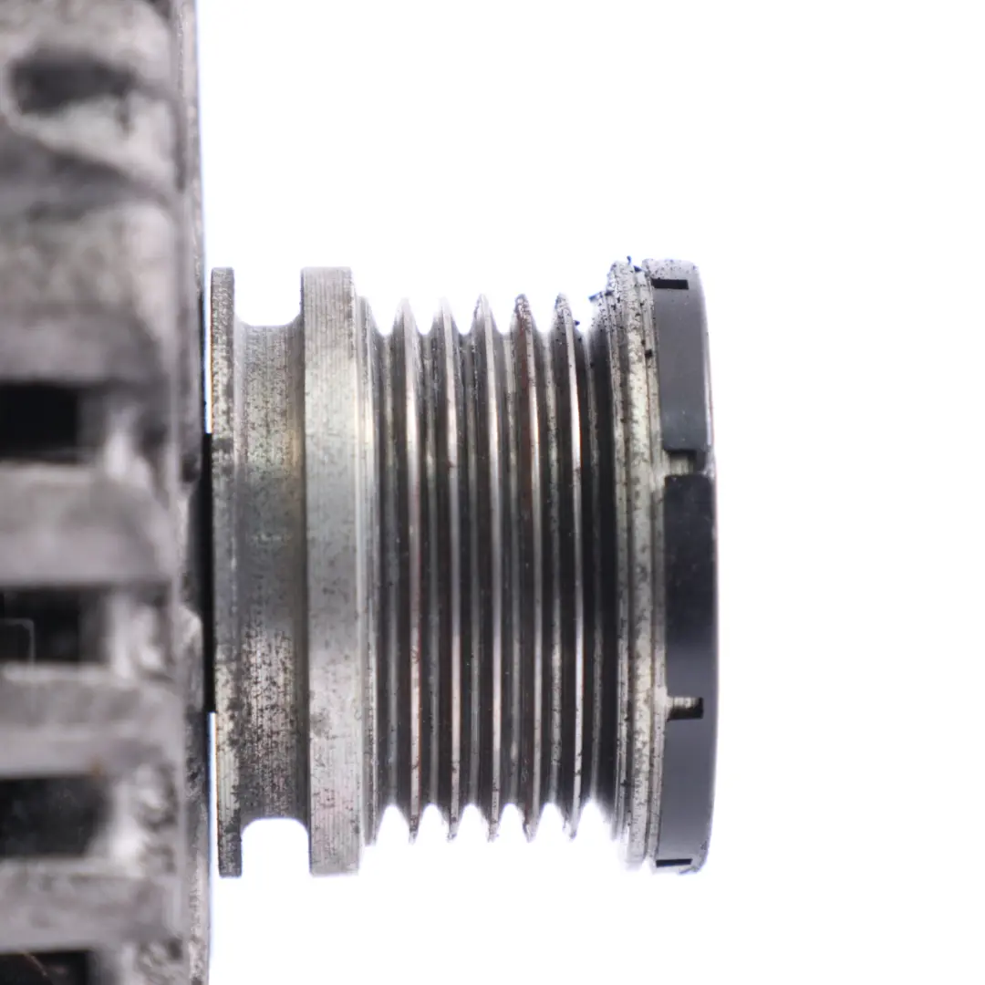 Alternateur Générateur Mercedes Sprinter W906 Moteur Diesel 180A 14V pour à propos du numéro de pièce A0009068802 Alternateur Générateur Mercedes Sprinter W906 Moteur Diesel 180A 14V - SKU A0009068802-3 - Numéro de pièce A0009068802