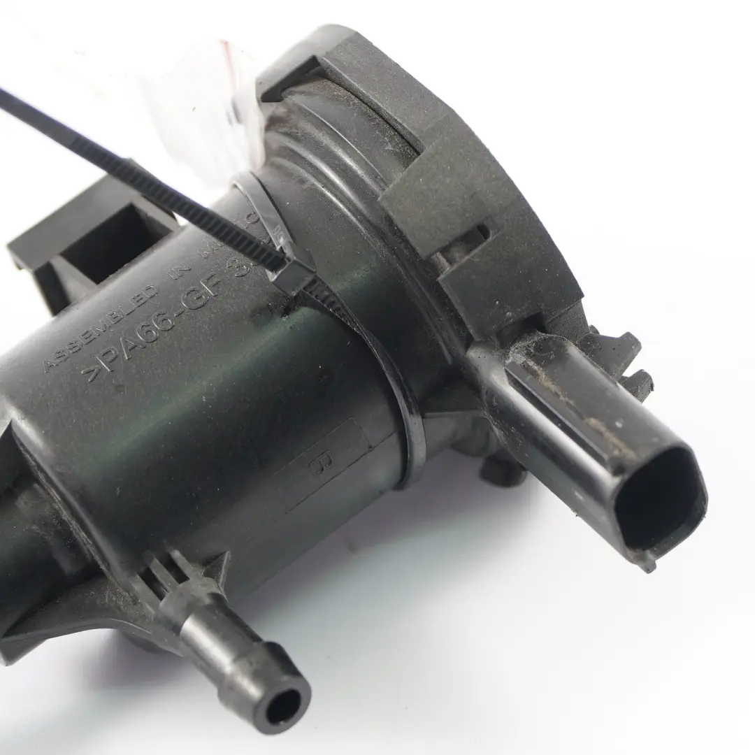 Valvola A Vuoto Convertitore Di Pressione AMG per Mercedes W204 W212 con numero di parte A0014760532 Mercedes W204 W212 Valvola A Vuoto Convertitore Di Pressione AMG - SKU A0014760532-1 - Numero di parte A0014760532