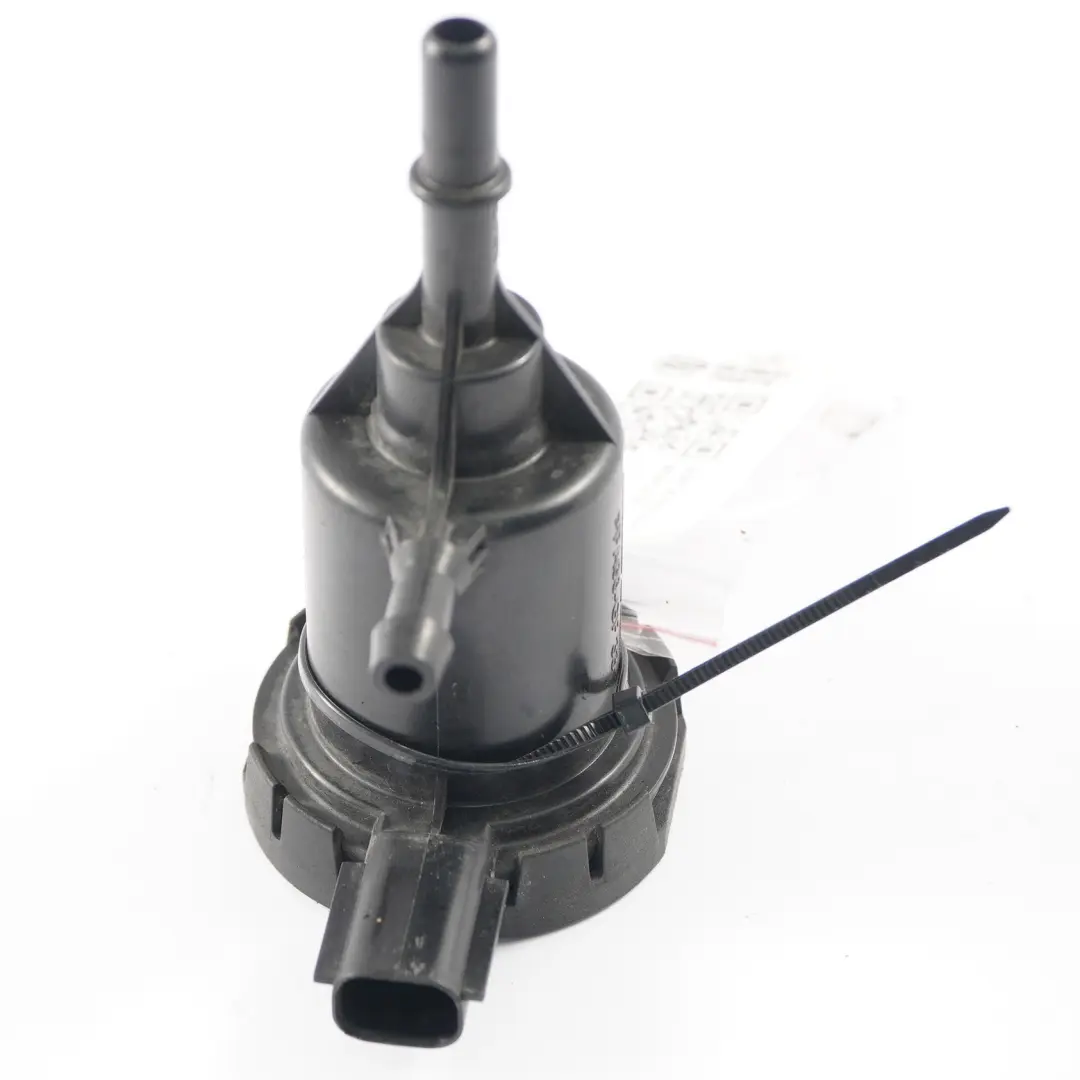 Mercedes W204 W212 Vacuum Solenoid Valve Pressure Converter AMG - SKU A0014760532-1 - Part number A0014760532
