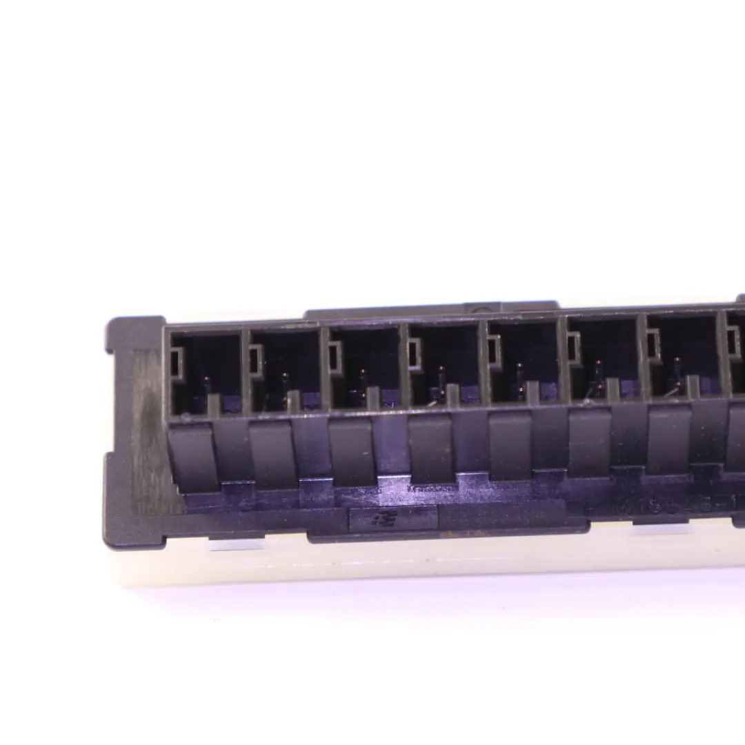 Mercedes W204 W212 W221 Power Distributor Box Conectors Socket - SKU a0045468040 - Part number A0045468040