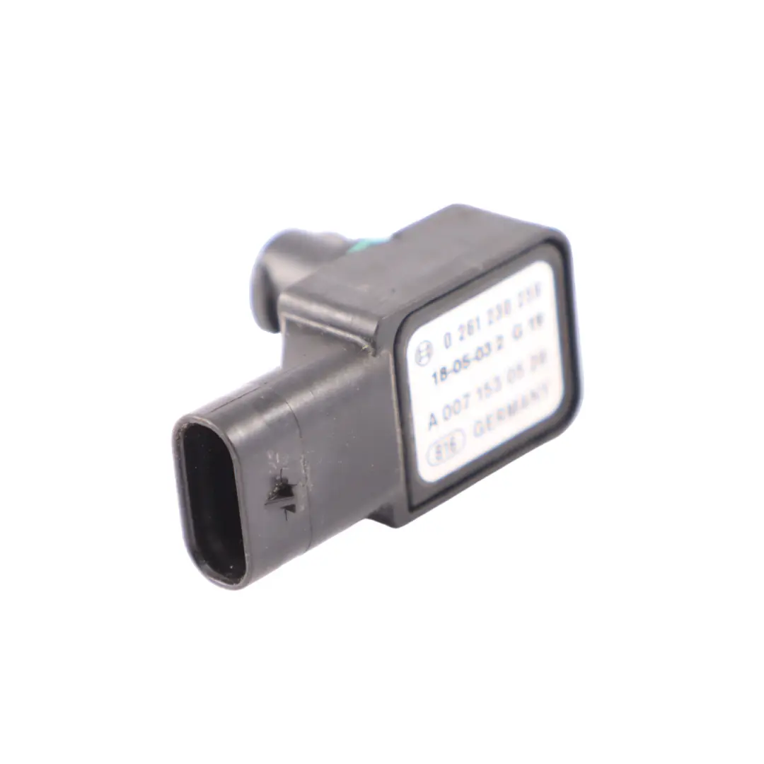Sensore MAP Mercedes W204 Diesel Benzina Sensore pressione dell'aria iningresso per con numero di parte A0071530528 Sensore MAP Mercedes W204 Diesel Benzina Sensore pressione dell'aria iningresso - SKU A0071530528 - Numero di parte A0071530528