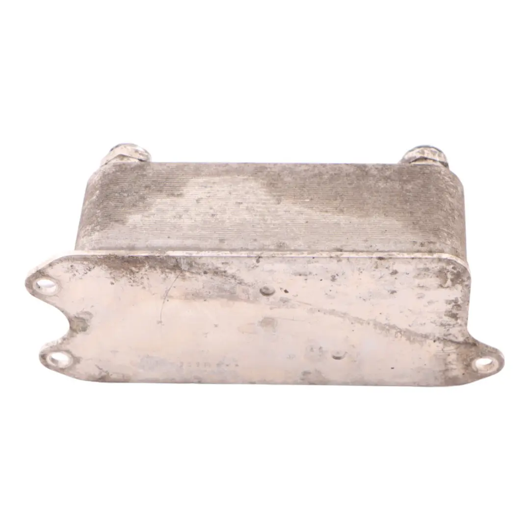 Intercambiador Mercedes W204 W212 OM642 Enfriador Aceite Diesel A6421800165 para con número de pieza A0995002300 Intercambiador Mercedes W204 W212 OM642 Enfriador Aceite Diesel A6421800165 - SKU A0995002300 - Número de pieza A0995002300