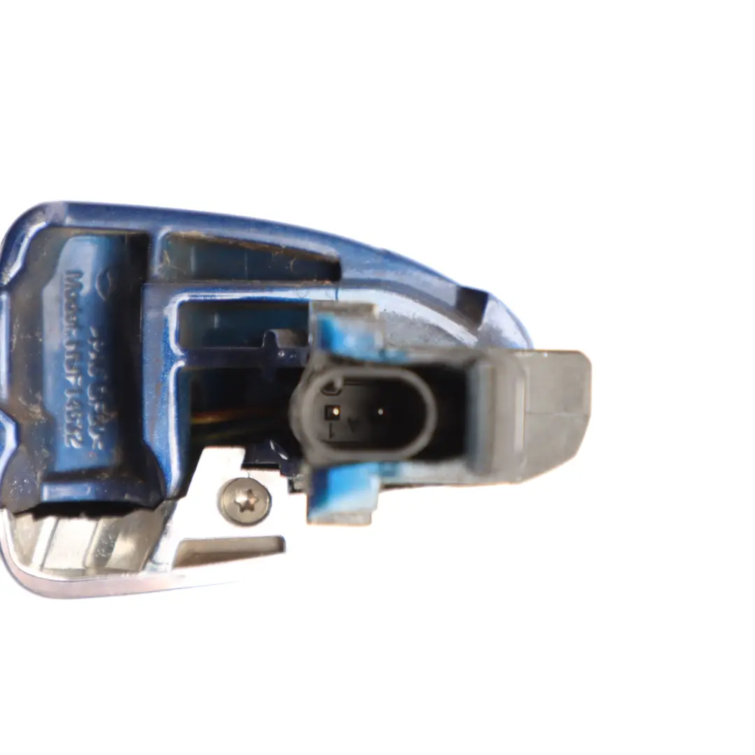 Maniglia esterna porta posteriore destra Brilliant Blue - 896 per Mercedes A205 con numero di parte A0997604801 Mercedes A205 Maniglia esterna porta posteriore destra Brilliant Blue - 896 - SKU A0997604801-BRB1 - Numero di parte A0997604801