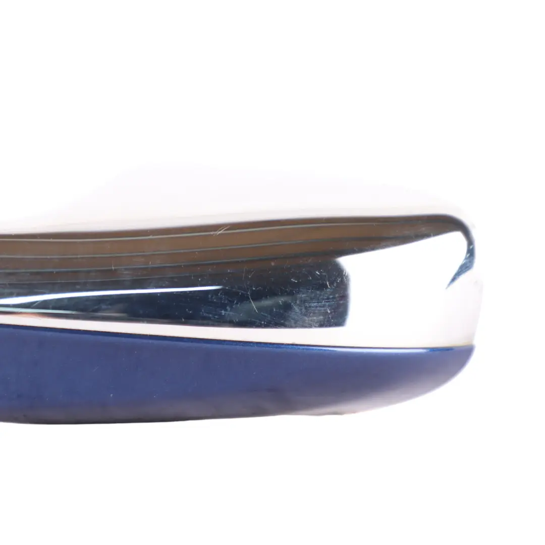 Tür-Außengriff hinten rechts Brillantblau Metallic - 896 für Mercedes A205 mit Teilenummer A0997605501 Mercedes A205 Tür-Außengriff hinten rechts Brillantblau Metallic - 896 - SKU A0997605501-BRB - Teilenummer A0997605501