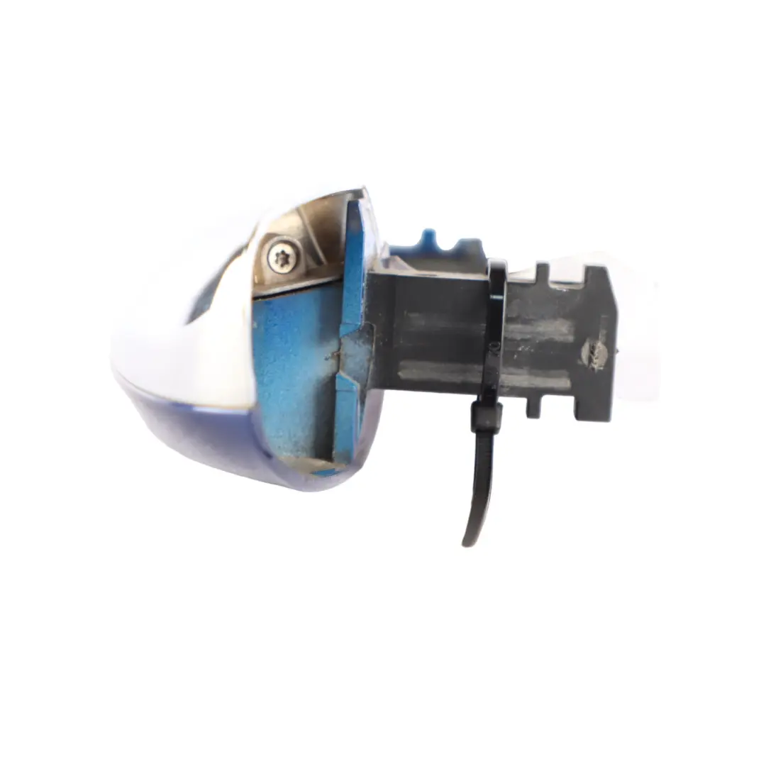 Maniglia esterna porta posteriore destra Brilliant Blue - 896 per Mercedes A205 con numero di parte A0997605501 Mercedes A205 Maniglia esterna porta posteriore destra Brilliant Blue - 896 - SKU A0997605501-BRB - Numero di parte A0997605501