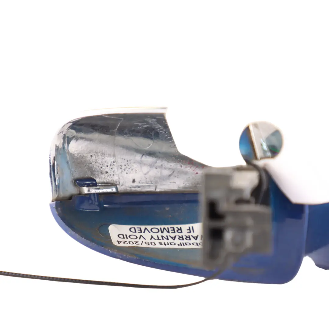 Puerta Exterior Manija Trasera Derecha Brilliant Blue - 896 para Mercedes A205 con número de pieza A0997605501 Mercedes A205 Puerta Exterior Manija Trasera Derecha Brilliant Blue - 896 - SKU A0997605501-BRB - Número de pieza A0997605501