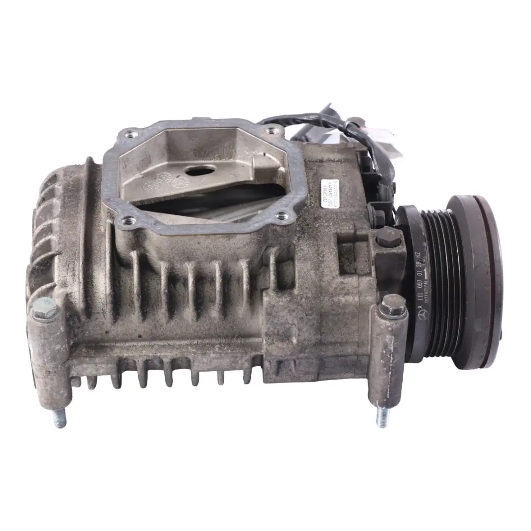 OM111 Mechanical Air Charger to Supercharger Mercedes R170 Petrol with Part number A1110900380 Supercharger Mercedes R170 Petrol OM111 Mechanical Air Charger - SKU A1110900380 - Part number A1110900380