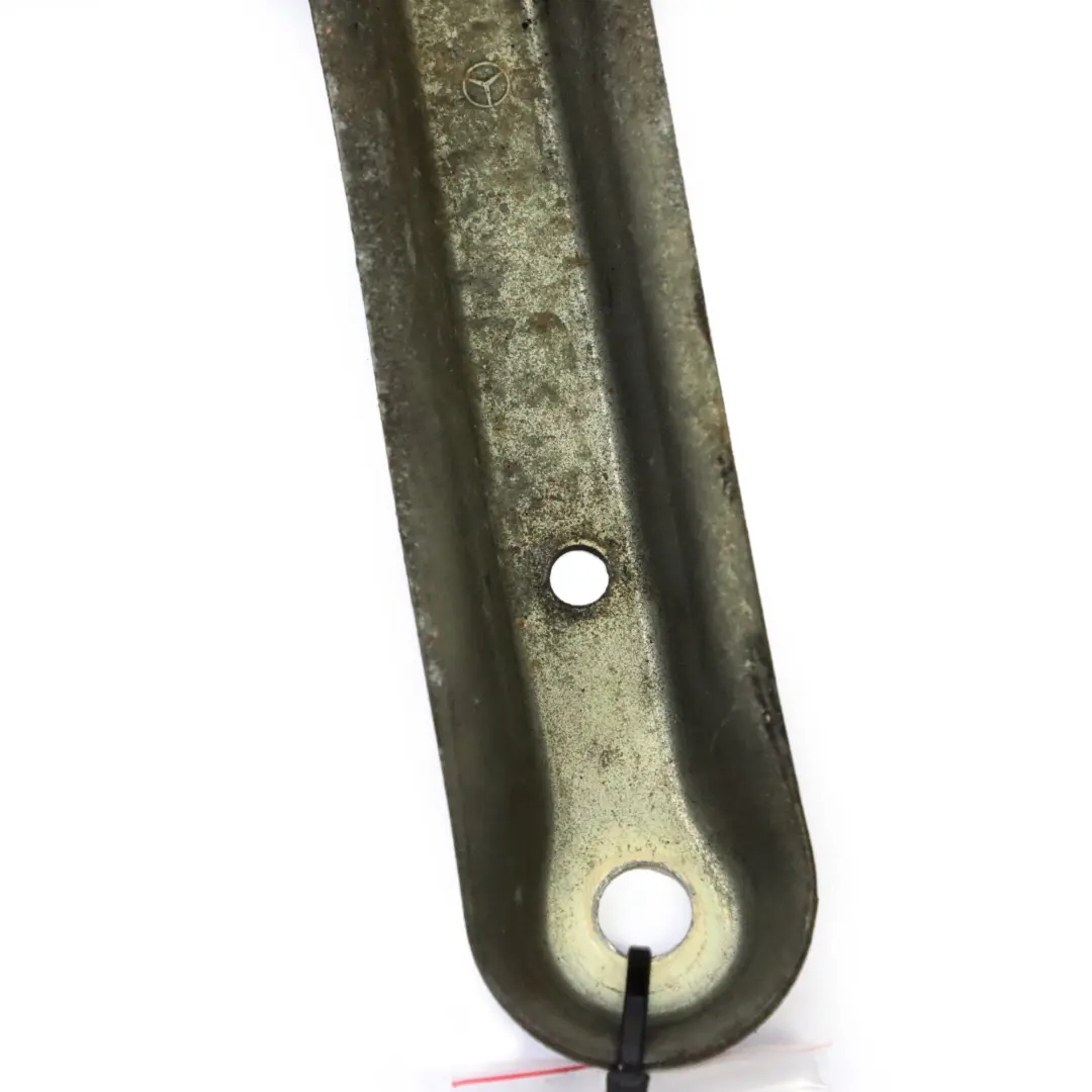 M111 Soporte de soporte del colector de admisión para Mercedes W202 C208 con número de pieza A1111410085 Mercedes W202 C208 M111 Soporte de soporte del colector de admisión - SKU A1111410085 - Número de pieza A1111410085