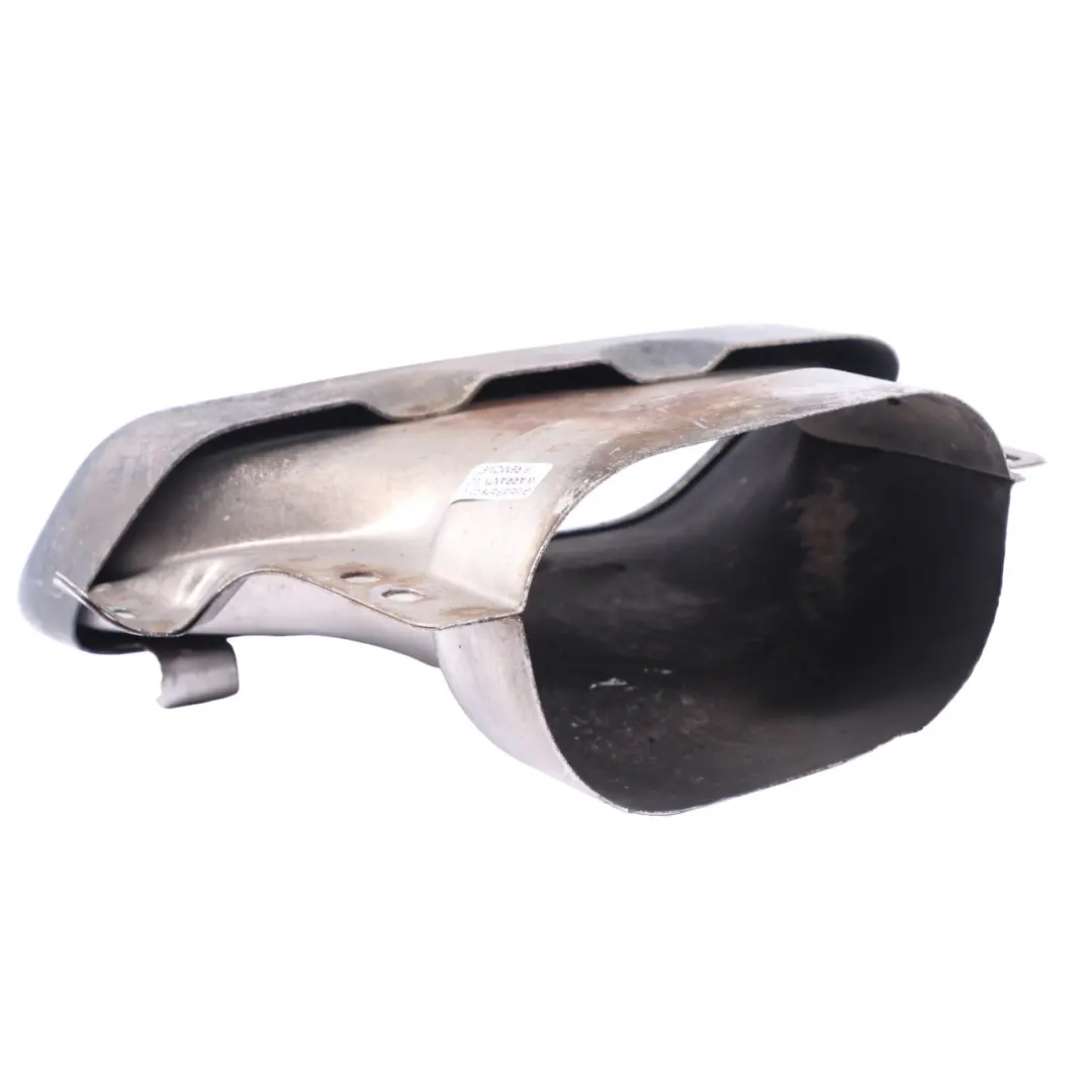 M133 Pare-chocs arrière Embout de tuyau d'échappement droit pour Mercedes C117 AMG à propos du numéro de pièce A1174905200 Mercedes C117 AMG M133 Pare-chocs arrière Embout de tuyau d'échappement droit - SKU A1174905200 - Numéro de pièce A1174905200