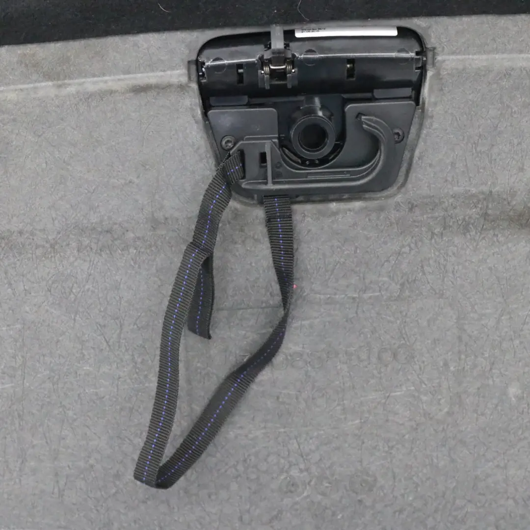 Kofferraum Trunk Boden hinten Laden Teppich schwarz für Mercedes X117 mit Teilenummer A1176800242 Mercedes X117 Kofferraum Trunk Boden hinten Laden Teppich schwarz - SKU a1176800242 - Teilenummer A1176800242