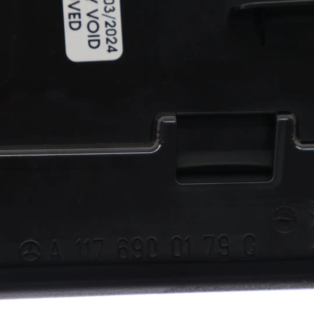  Embellecedor Pilar B Mercedes C117 Exterior Izquierdo Tapa Negro - SKU A1176900179 - Número de pieza A1176900179