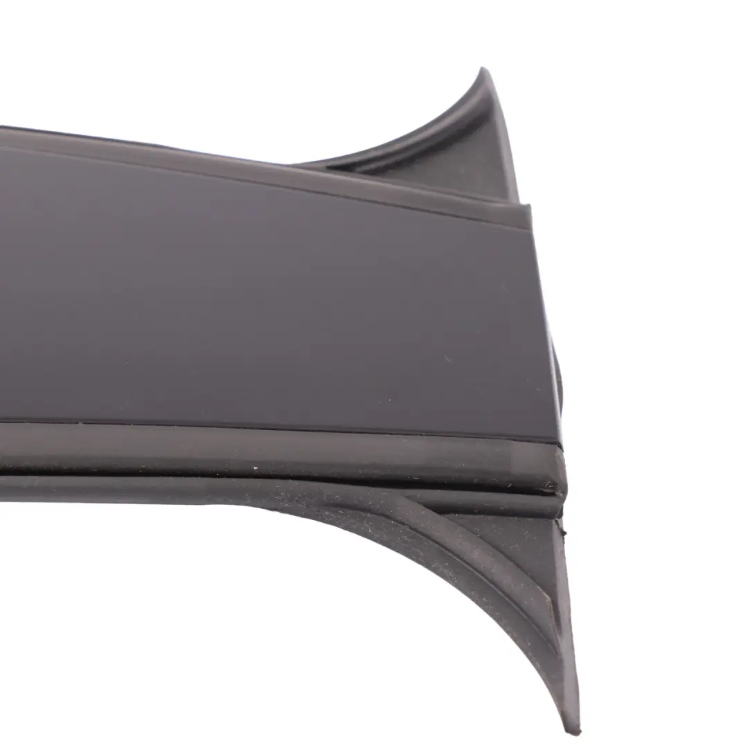 Tapa Columna Pilar B Puerta Izquierda Moldura Acabado para Mercedes X117 con número de pieza A1176900579 Mercedes X117 Tapa Columna Pilar B Puerta Izquierda Moldura Acabado - SKU a1176900579 - Número de pieza A1176900579