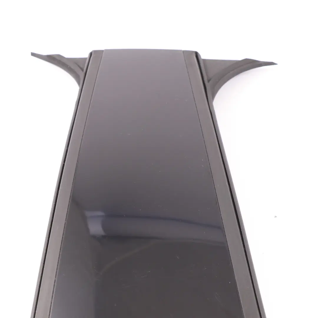 Tapa Columna Pilar B Puerta Derecha Moldura Acabado para Mercedes X117 con número de pieza A1176900679 Mercedes X117 Tapa Columna Pilar B Puerta Derecha Moldura Acabado - SKU a1176900679 - Número de pieza A1176900679