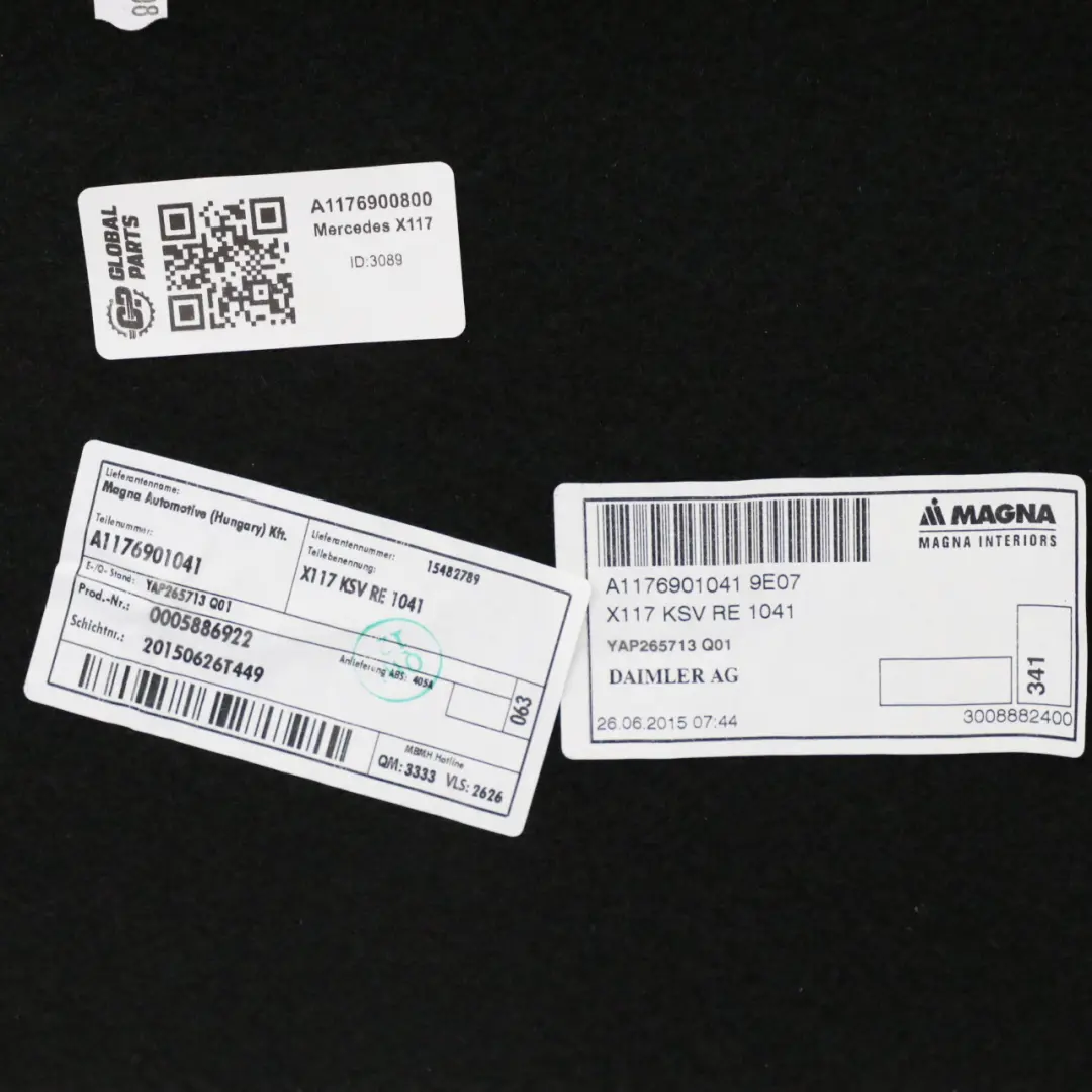 Tapa Del Maletero Trasera Derecha Compartimento para Mercedes X117 con número de pieza A1176900800 Mercedes X117 Tapa Del Maletero Trasera Derecha Compartimento - SKU A1176900800 - Número de pieza A1176900800