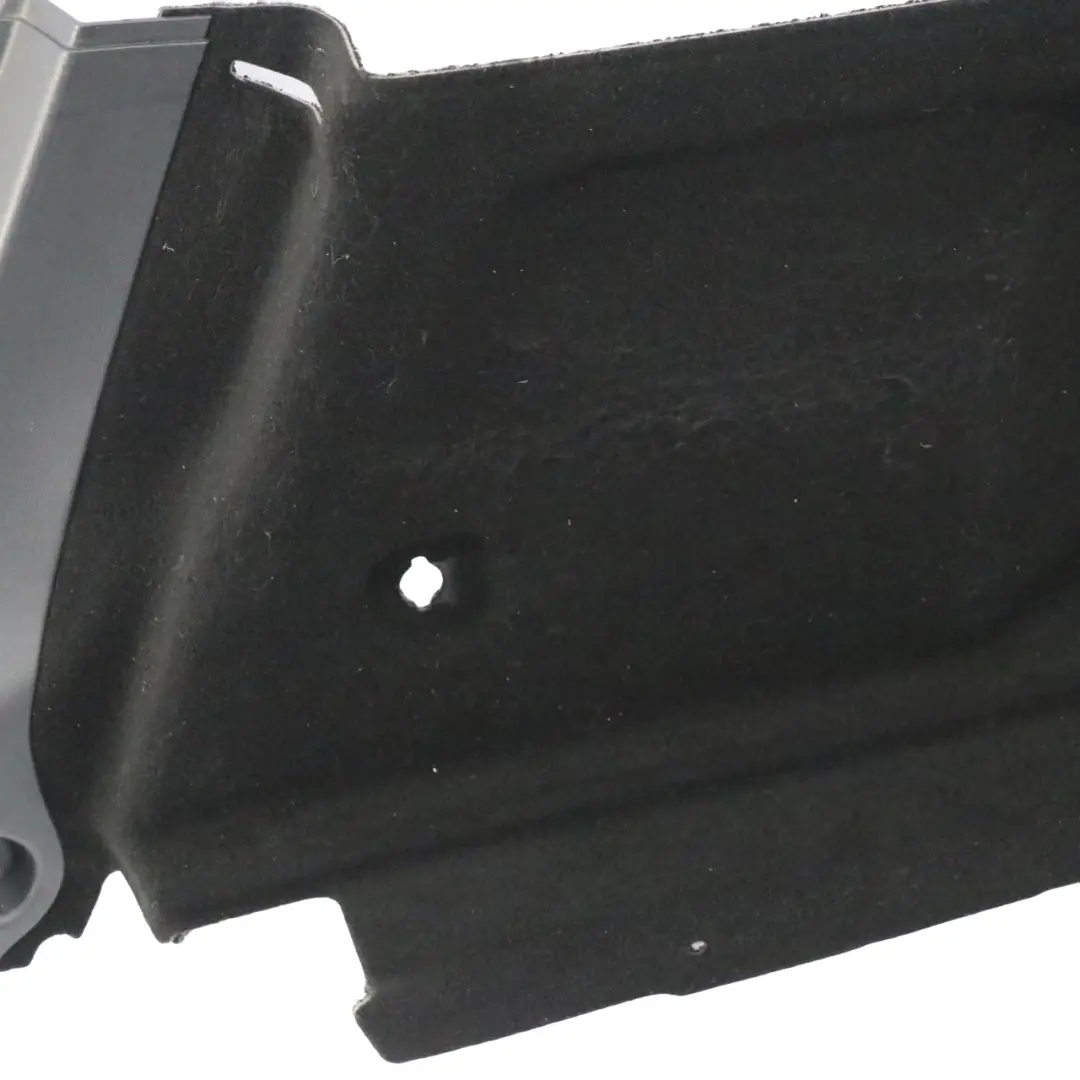 Tapa Del Maletero Trasera Derecha Compartimento para Mercedes X117 con número de pieza A1176900800 Mercedes X117 Tapa Del Maletero Trasera Derecha Compartimento - SKU A1176900800 - Número de pieza A1176900800