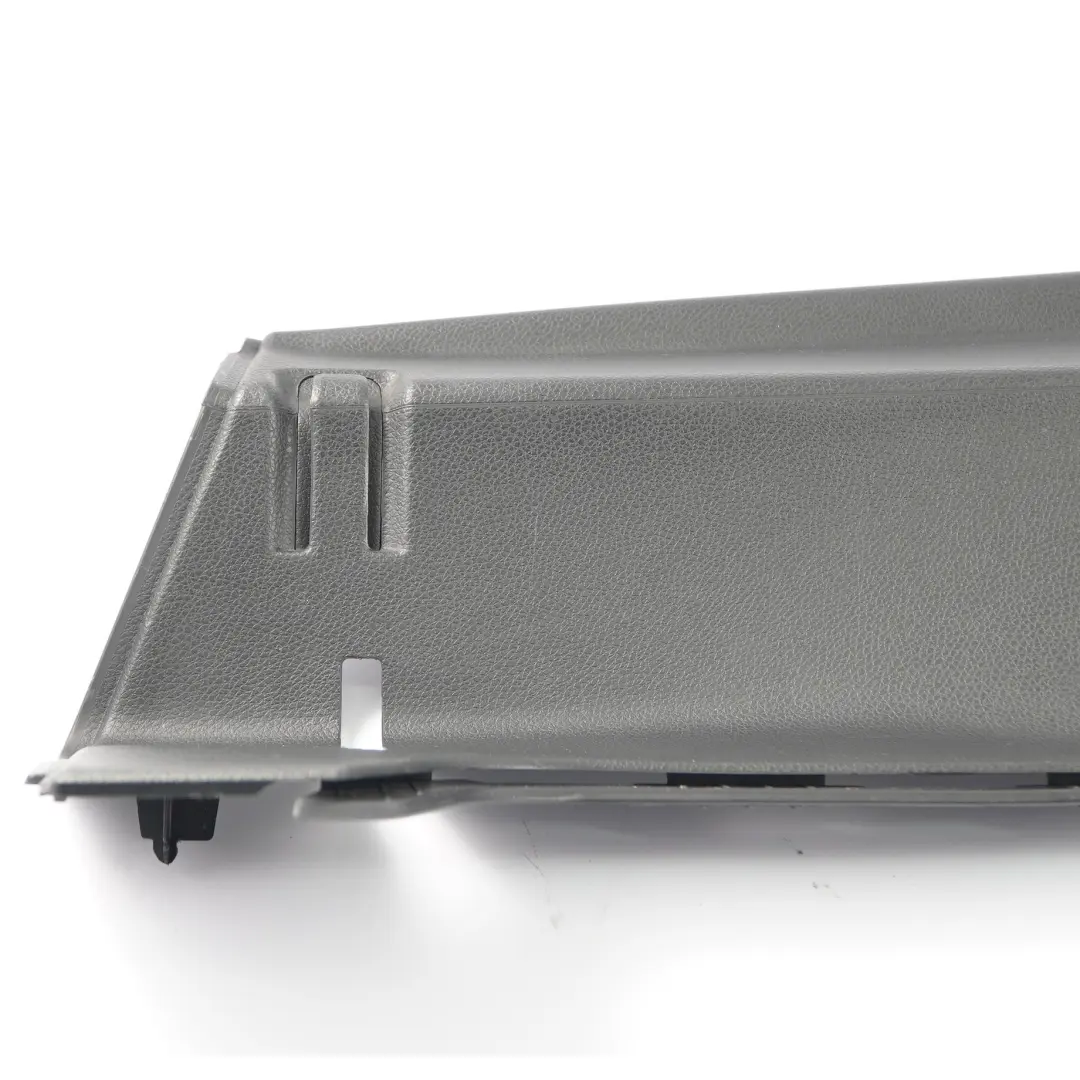 Coperchio pannello rivestimento bagagliaio sinistro per Mercedes C117 con numero di parte a1176901125 Mercedes C117 Coperchio pannello rivestimento bagagliaio sinistro - SKU a1176901125 - Numero di parte a1176901125