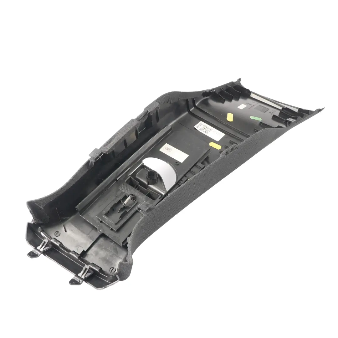 B-Pillar Tapa Superior Izquierda Negro para Mercedes C117 con número de pieza A1176905700 Mercedes C117 B-Pillar Tapa Superior Izquierda Negro - SKU A1176905700 - Número de pieza A1176905700