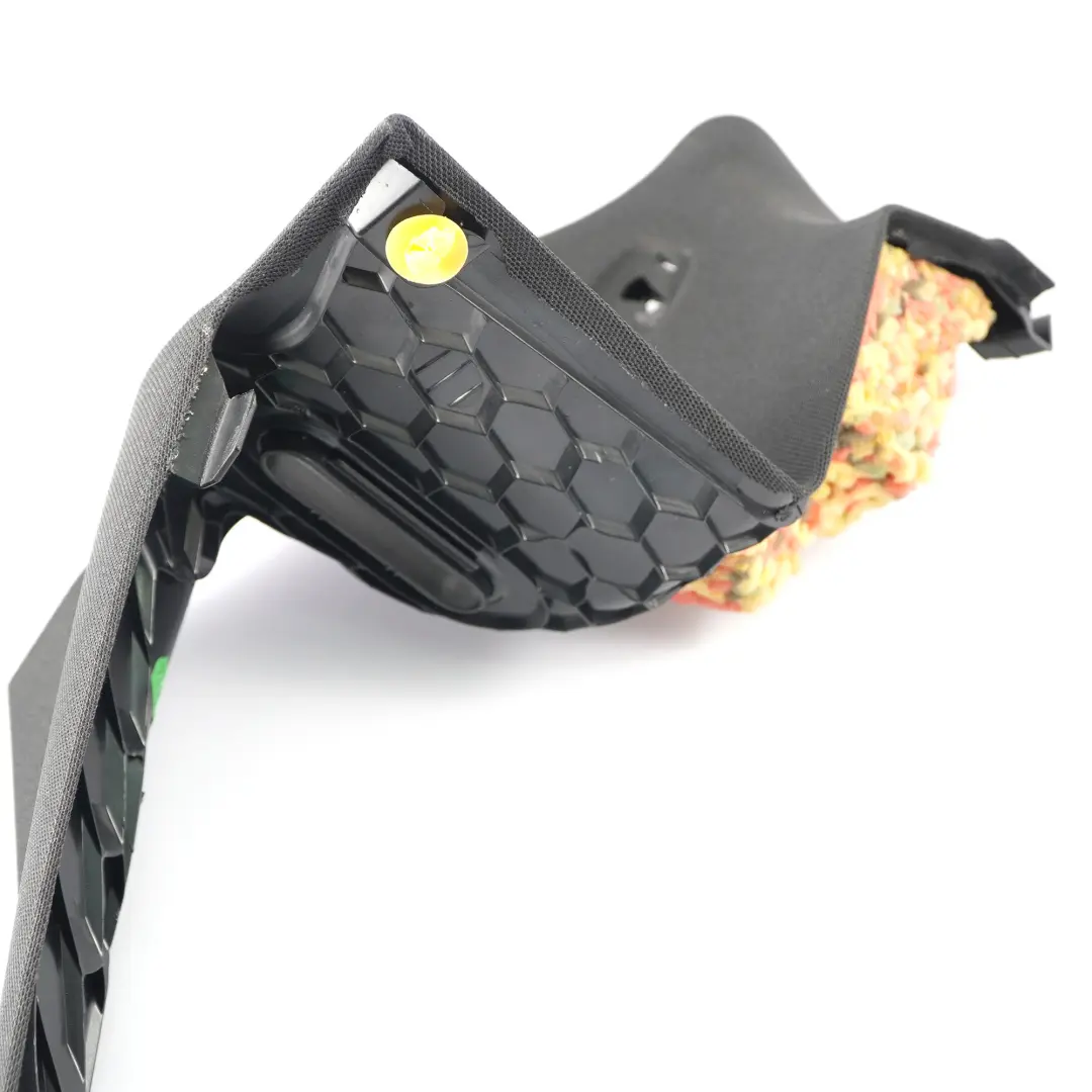 Mercedes C117 Couvre montant arrière gauche Noir - SKU A1176905900 - Numéro de pièce A1176905900