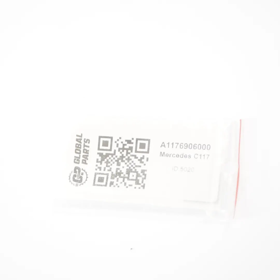 Embellecedor Pilar C Trasero Derecho Negro para Mercedes C117 con número de pieza A1176906000 Mercedes C117 Embellecedor Pilar C Trasero Derecho Negro - SKU A1176906000 - Número de pieza A1176906000