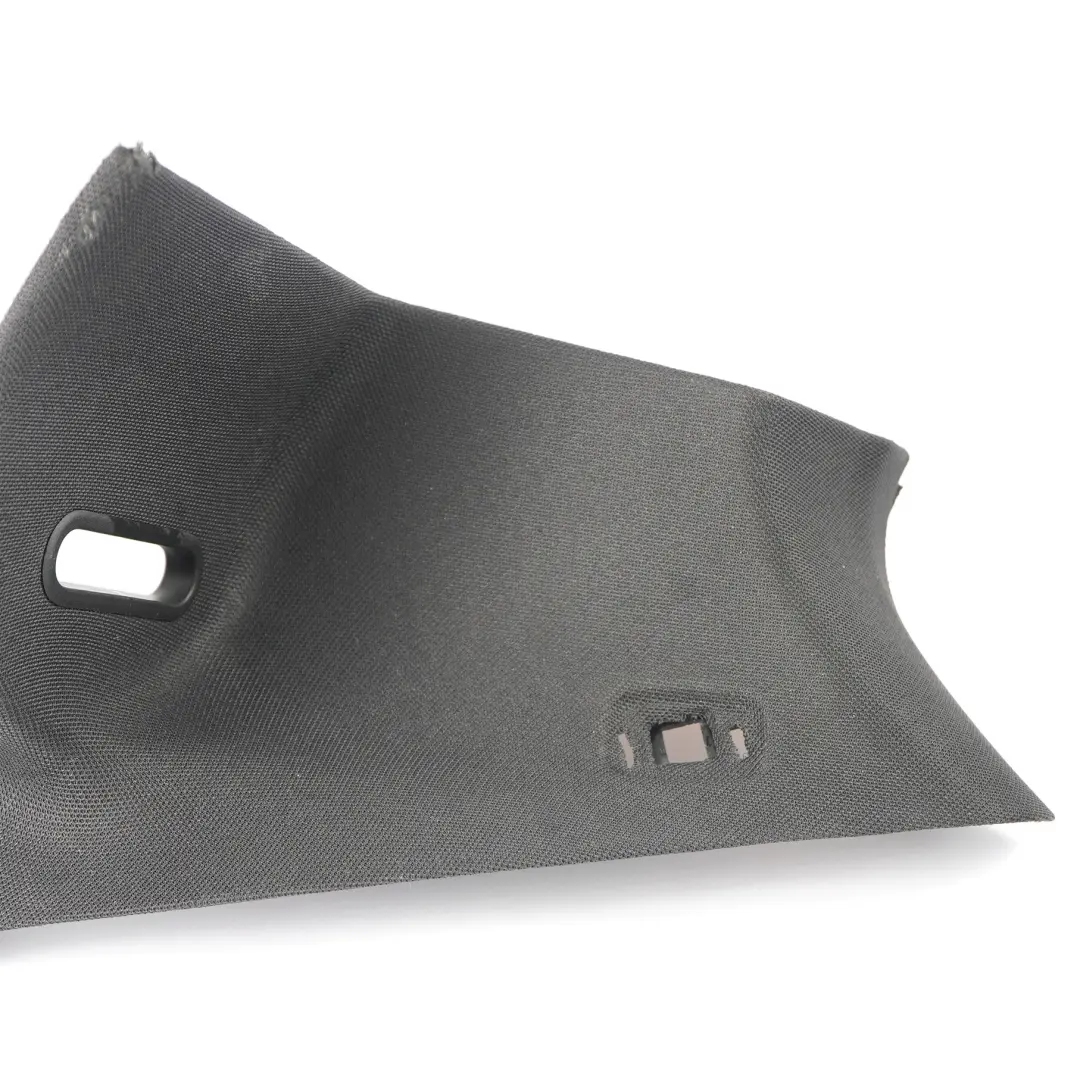 Embellecedor Pilar C Trasero Derecho Negro para Mercedes C117 con número de pieza A1176906000 Mercedes C117 Embellecedor Pilar C Trasero Derecho Negro - SKU A1176906000 - Número de pieza A1176906000