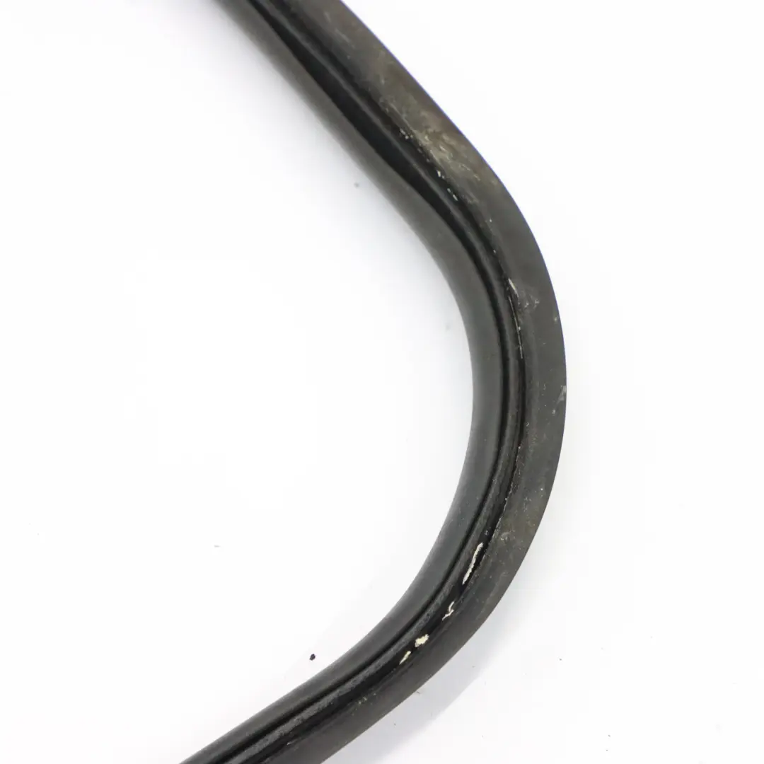 Joint de couvercle de coffre et de hayon pour Mercedes C117 à propos du numéro de pièce A1176930200 Mercedes C117 Joint de couvercle de coffre et de hayon - SKU A1176930200 - Numéro de pièce A1176930200