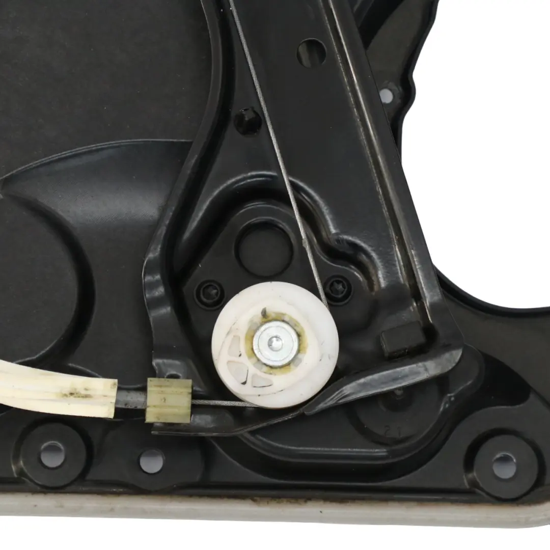 Lève-vitre avant droit régulateur de vitre pour Mercedes CLA C117 à propos du numéro de pièce A1177209900 Mercedes CLA C117 Lève-vitre avant droit régulateur de vitre - SKU A1177209900 - Numéro de pièce A1177209900