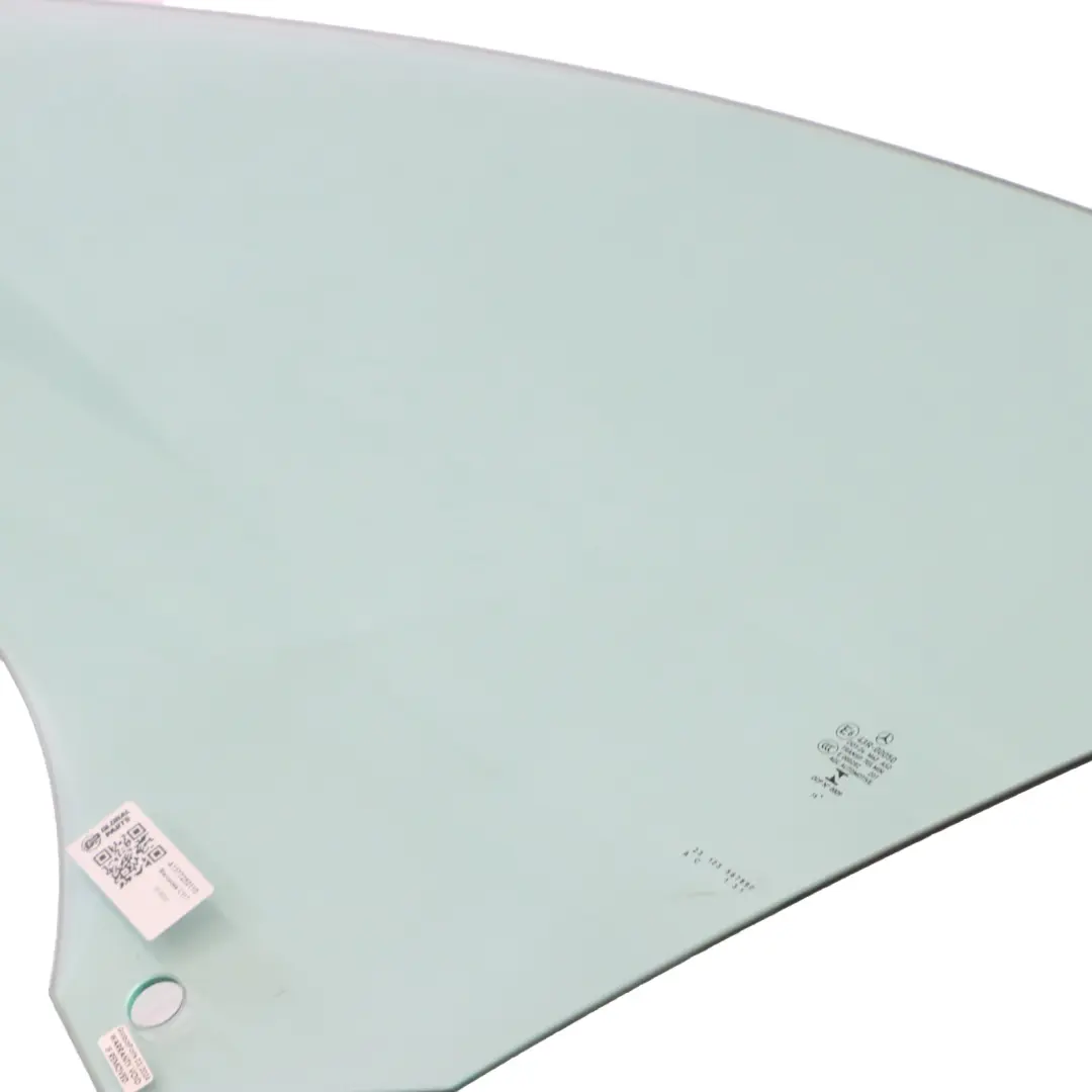 Cristal Puerta Delantera Izquierda AS2 Verde para Mercedes CLA C117 con número de pieza A1177250110 Mercedes CLA C117 Cristal Puerta Delantera Izquierda AS2 Verde - SKU A1177250110 - Número de pieza A1177250110