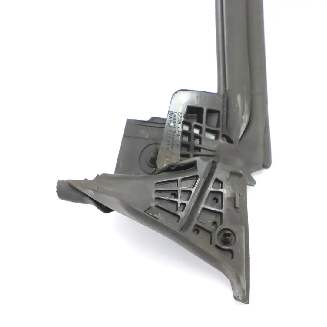 Mercedes C117 Puerta Ventana Sellado Delantero Izquierdo Interior - SKU A1177250165 - Número de pieza A1177250165