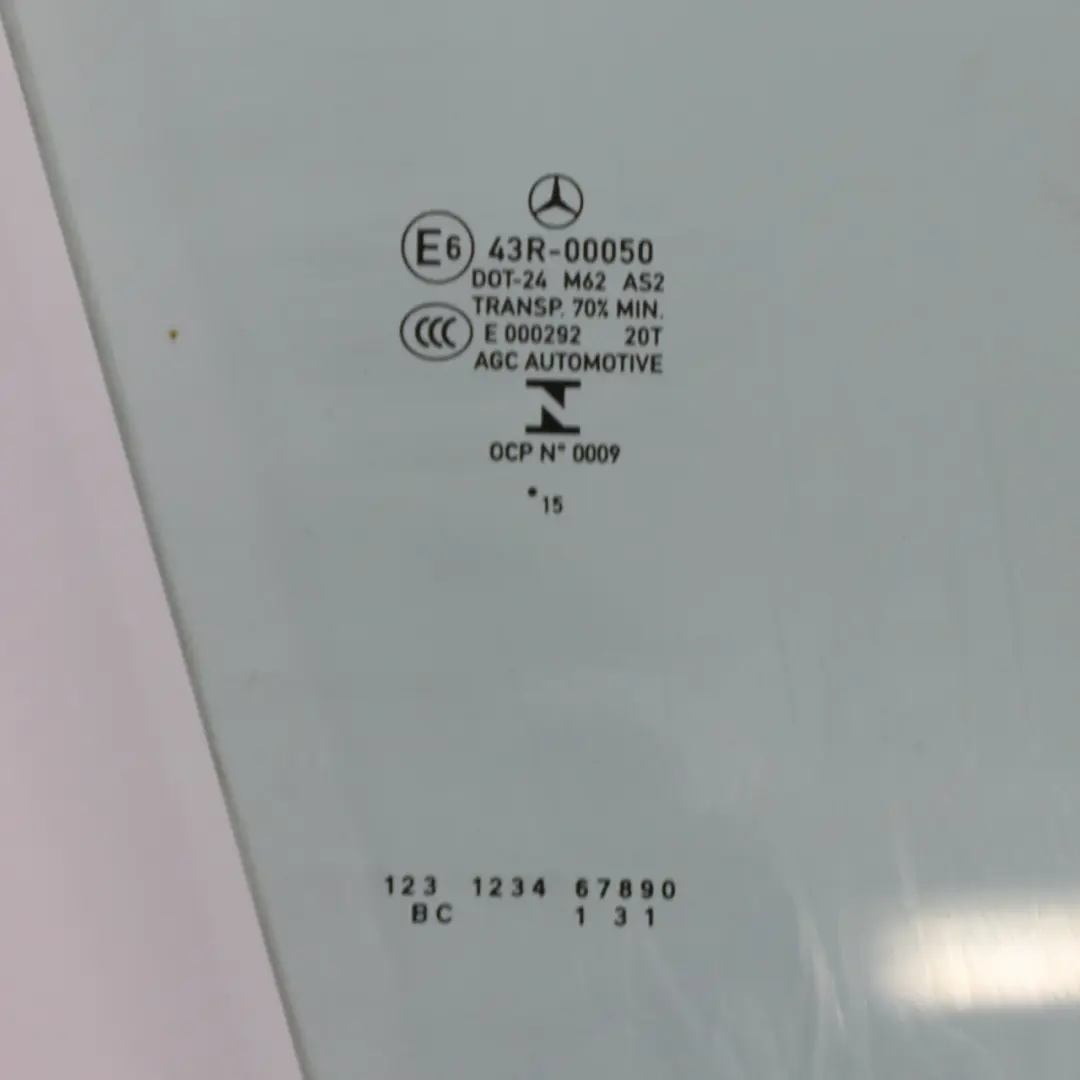 Mercedes C117 Cristal Puerta Delantera Derecha Acristalamiento AS2 - SKU A1177250210 - Número de pieza A1177250210