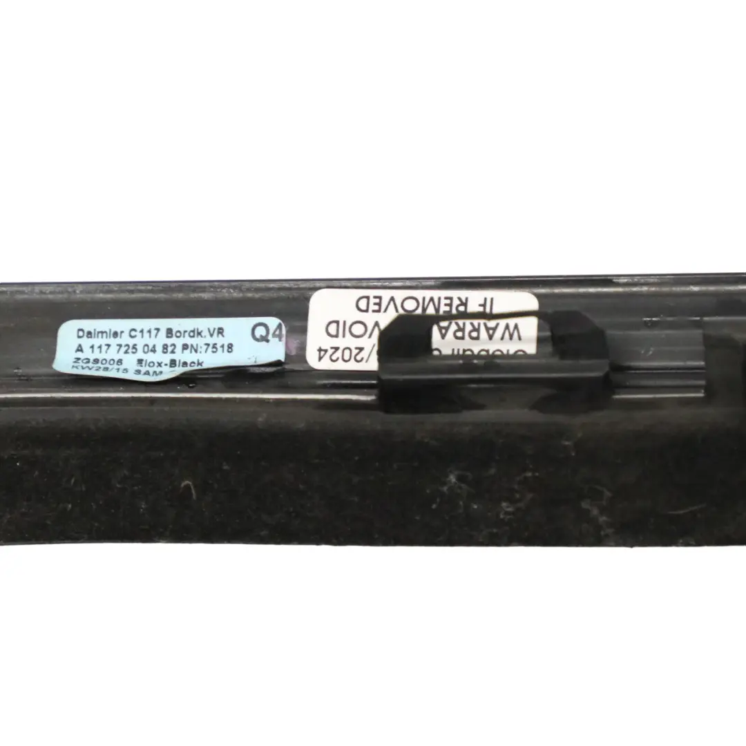 Striscia rivestimento finestrino anteriore destro per Mercedes CLA C117 con numero di parte A1177250482 Mercedes CLA C117 Striscia rivestimento finestrino anteriore destro - SKU a1177250482 - Numero di parte A1177250482