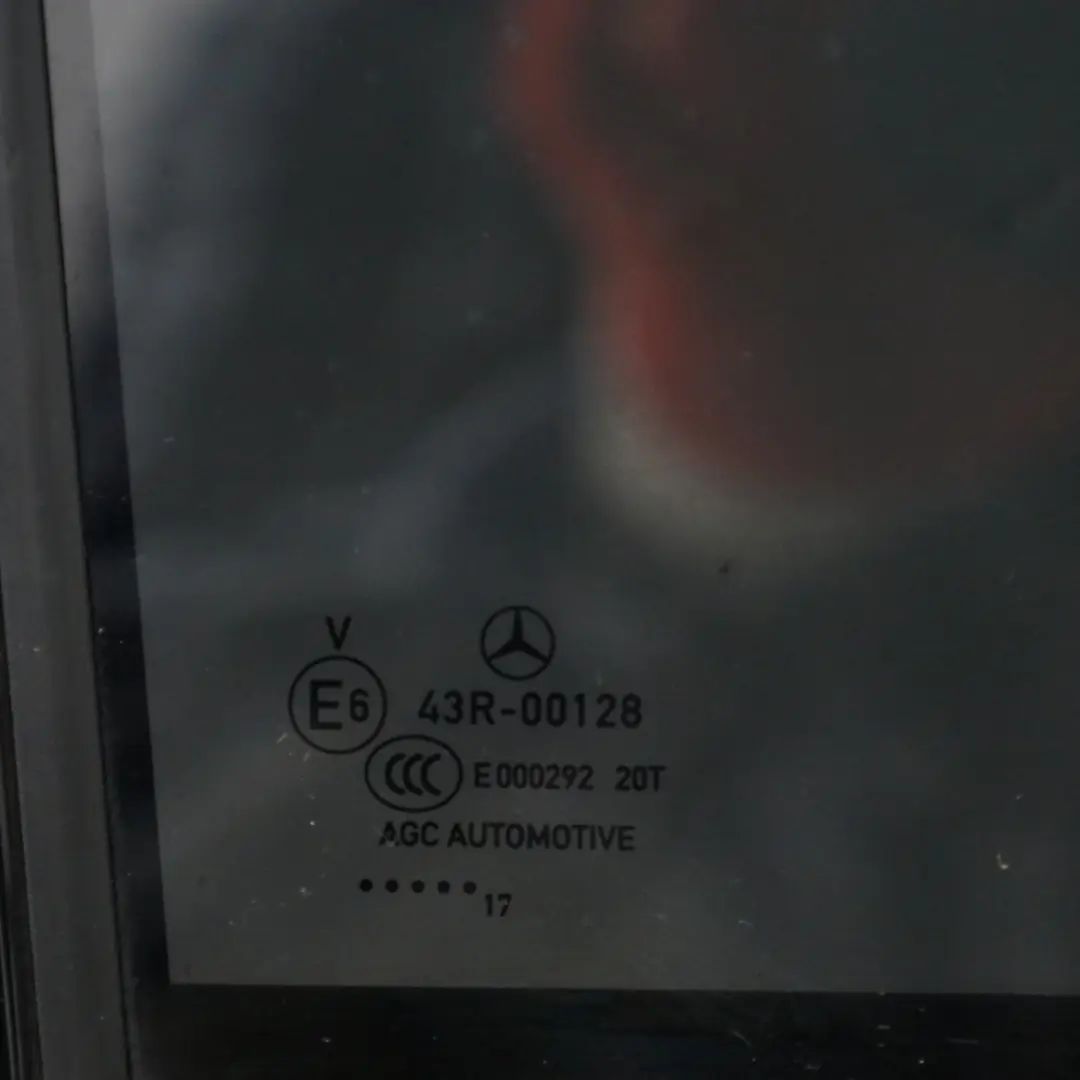 Mercedes CLA C117 Puerta Trasera Derecha Kosmos Negro Cósmico Metalizado - 191 - SKU A1177300205-KB - Número de pieza A1177300205