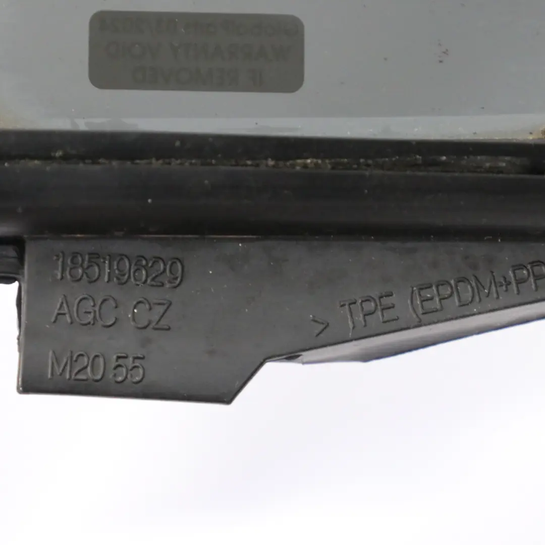 Szyba Drzwi Lewy Tył Lewa Tylna Trójkąt do Mercedes CLA X117 o numerze A1177300355 Mercedes CLA X117 Szyba Drzwi Lewy Tył Lewa Tylna Trójkąt - SKU A1177300355 - Numer Części A1177300355