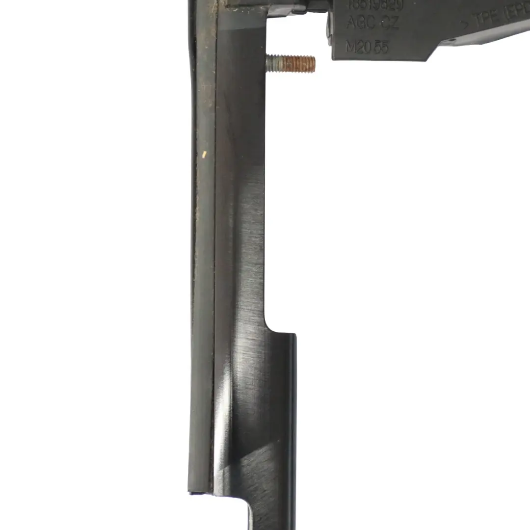 Viertel Glastür hinten links Fenster schwarz für Mercedes CLA X117 mit Teilenummer A1177300355 Mercedes CLA X117 Viertel Glastür hinten links Fenster schwarz - SKU A1177300355 - Teilenummer A1177300355