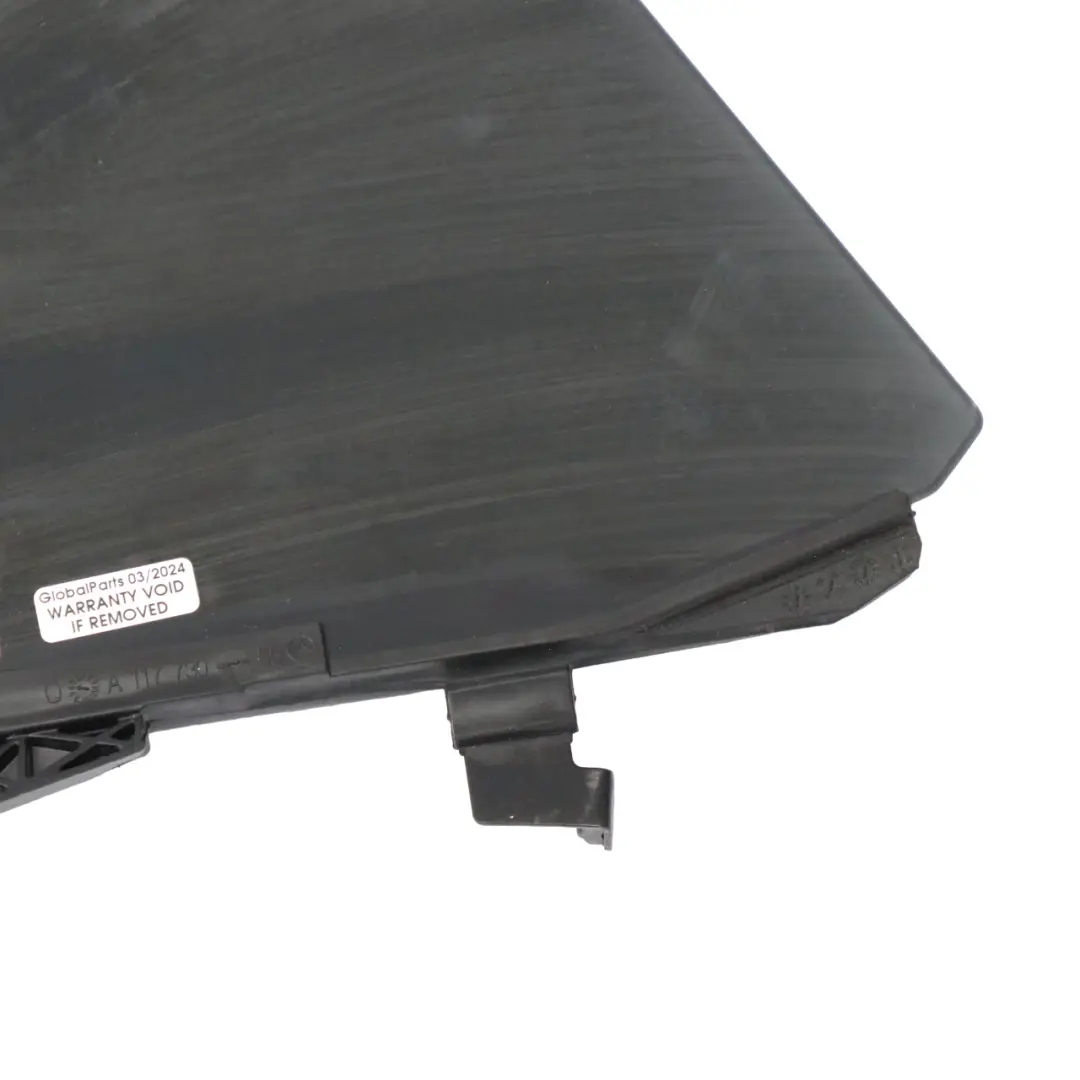 Cuarto cristal puerta trasera derecha Ventana para Mercedes CLA X117 con número de pieza A1177300455 Mercedes CLA X117 Cuarto cristal puerta trasera derecha Ventana - SKU A1177300455 - Número de pieza A1177300455