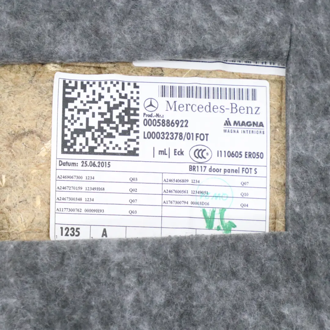 Panel Embellecedor Puerta Trasera Izquierda Negro para Mercedes X117 con número de pieza A1177300762 Mercedes X117 Panel Embellecedor Puerta Trasera Izquierda Negro - SKU A1177300762 - Número de pieza A1177300762