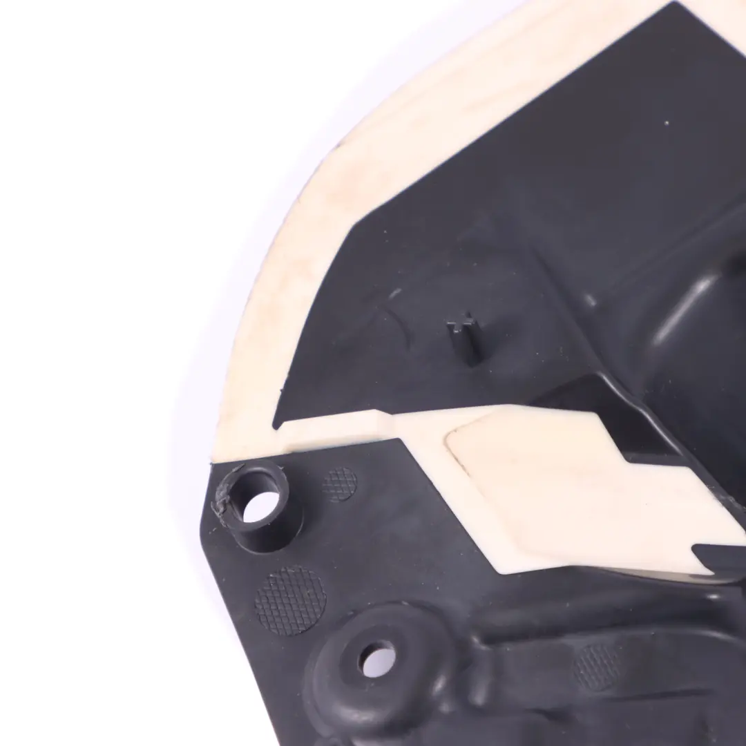 Porta posteriore destra Coperchio di scarico acqua per Mercedes C117 con numero di parte A1177320295 Mercedes C117 Porta posteriore destra Coperchio di scarico acqua - SKU A1177320295 - Numero di parte A1177320295