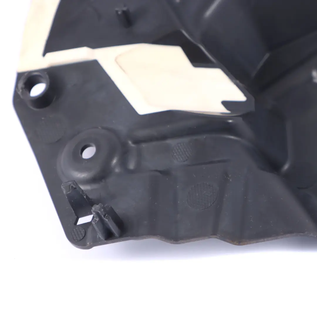  Drainage Mercedes C117 Porte Arrière Droite Couvercle vidange d'eau - SKU A1177320295 - Numéro de pièce A1177320295